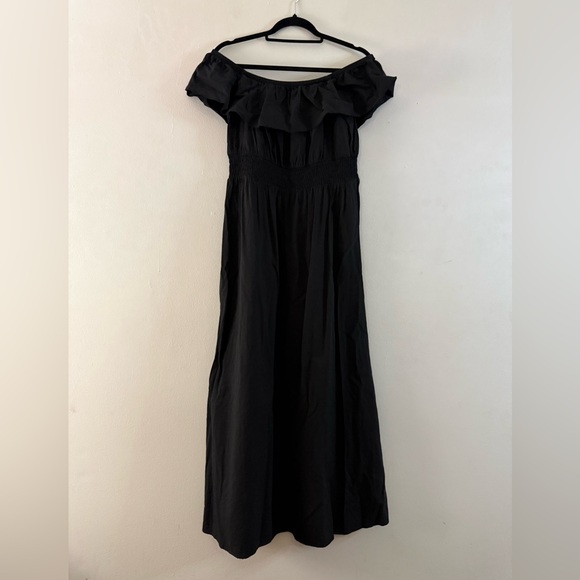 Old Navy Black Off Shoulder Maxi Dress Smocked Waist Pockets - Size L - Picture 6 of 6